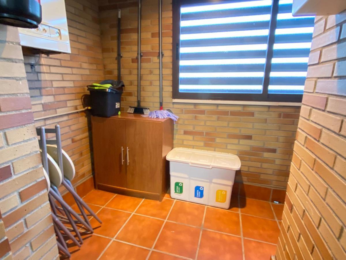 Apartment Aires De Toledo-parque Warner Y Madrid En Familia Toledo