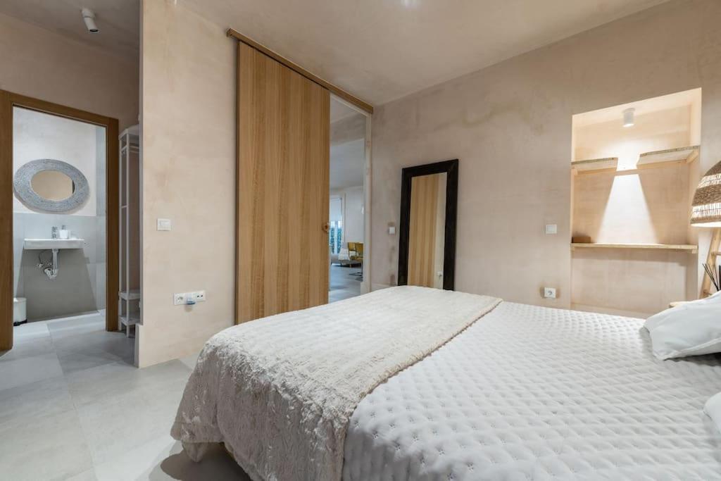 Exclusivo Bajo Frente Al Mar - Playa La Caleta Apartamento *