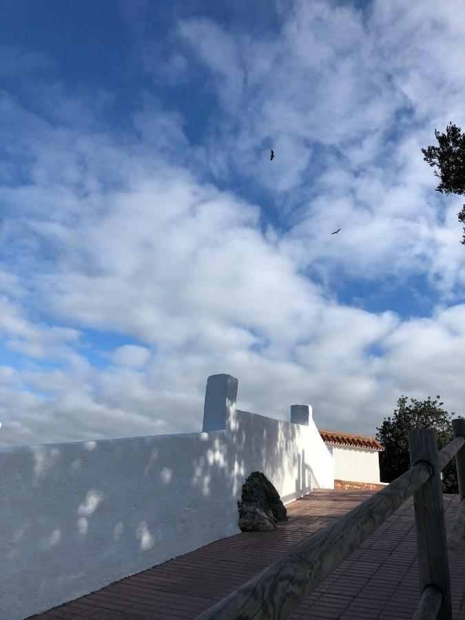 Stylish 3 Bed House 2 Bathrooms, With Patio, Roof Terrace And Communal Pool 5 Minutes Away From The Beautiful Spanish White Village Of Pueblo And Only 20 Mins From The Sea *