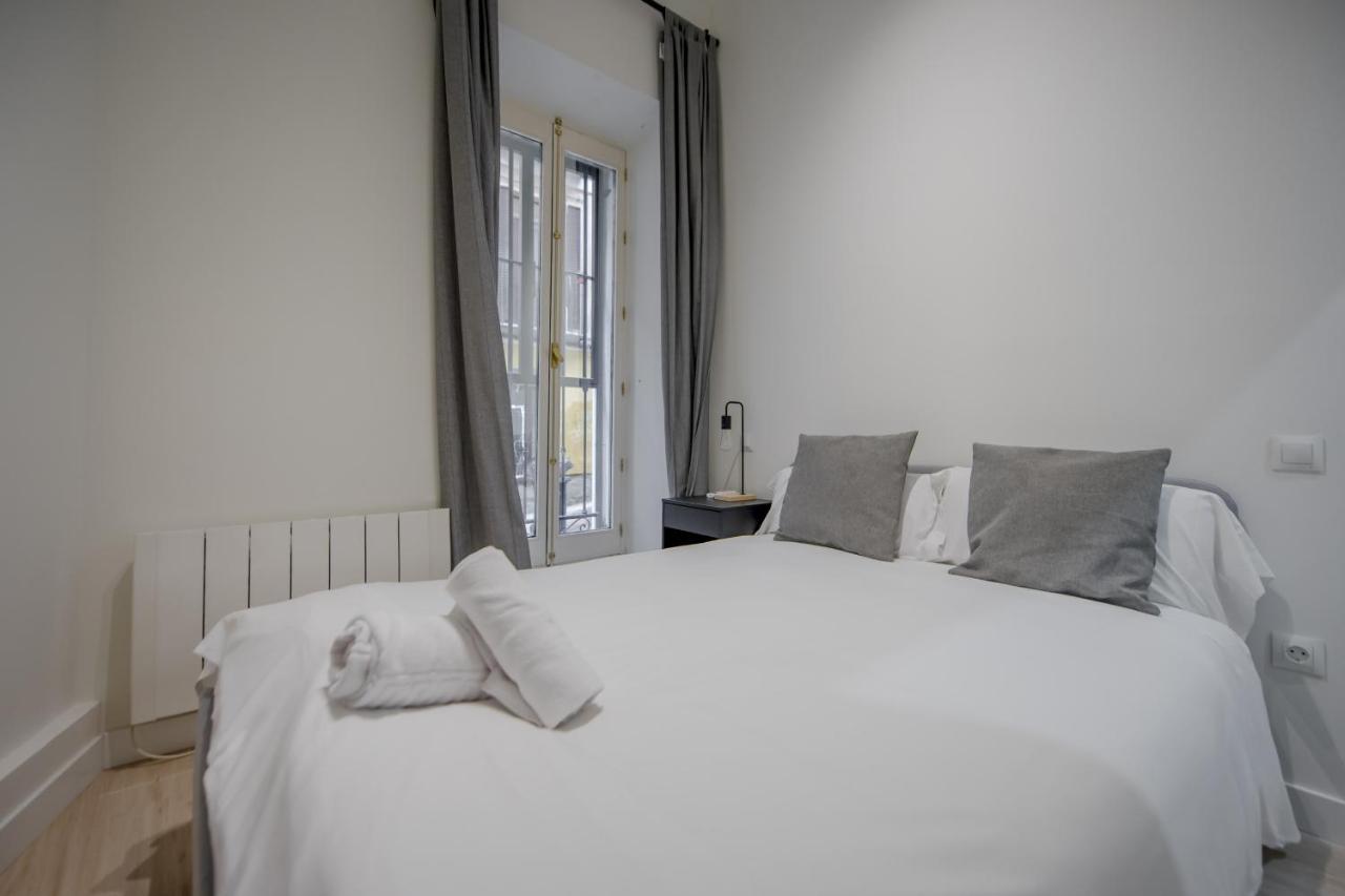 Apartment Supercool Apto En El Corazon De Malasana 7pax Madrid