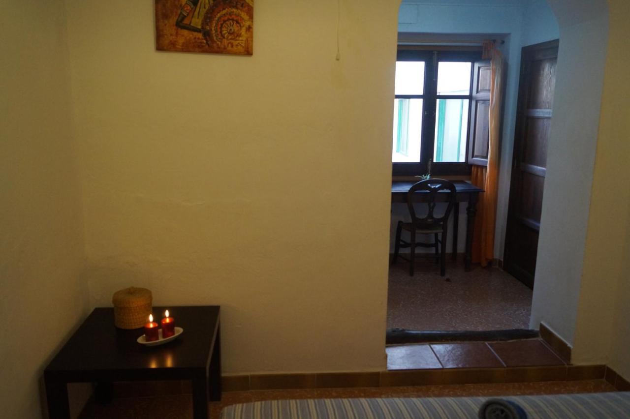 Casa Rural La Jara -fonda De Navarres- Navarres