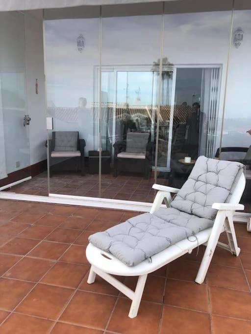 Luxury 4 Bed Townhouse Duquesa With Breathtaking Views Close To Port And Apartamento Manilva