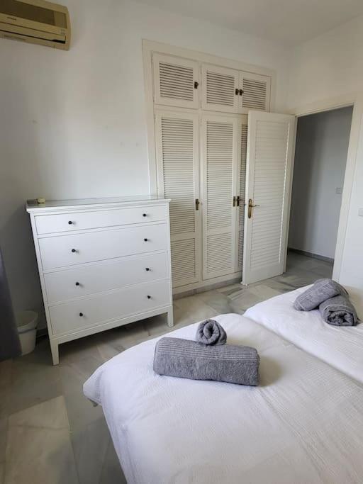 Apartamento Luxury 4 Bed Townhouse Duquesa With Breathtaking Views Close To Port And Manilva