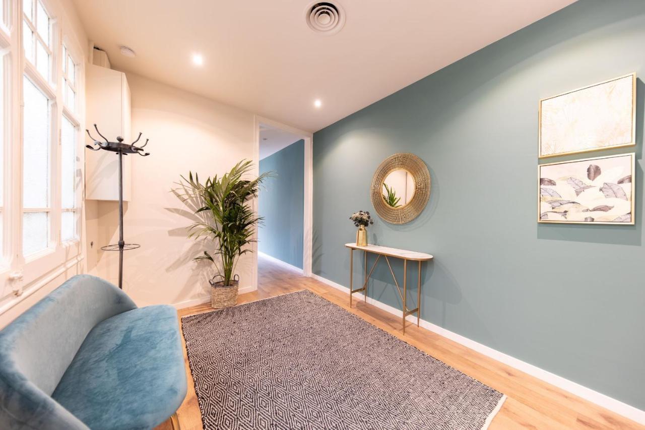Ola Living Diagonal Apartment Barcelona