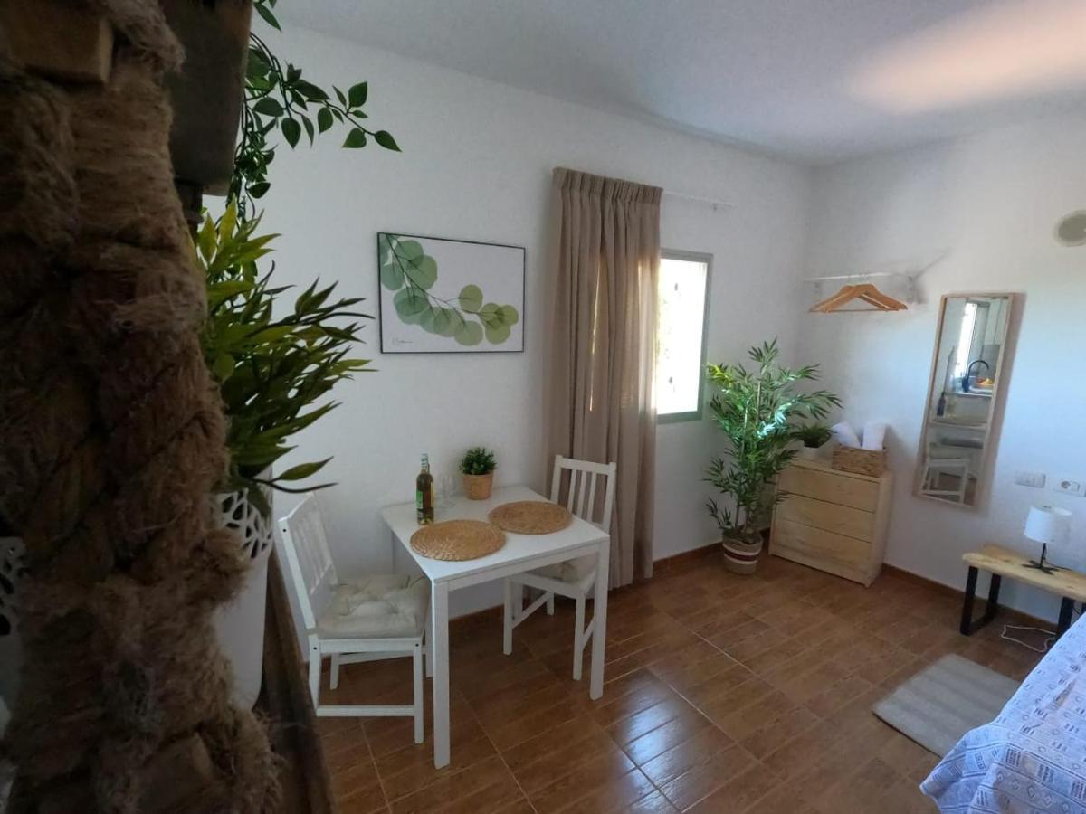 And El Charco Azul Bed & Breakfast El Risco