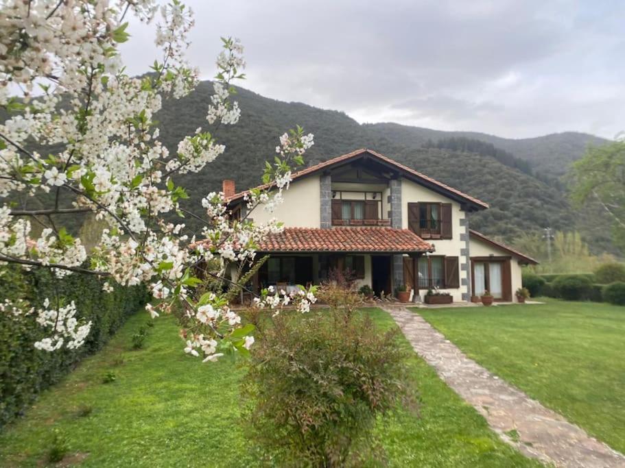 Excepcional Casa El Olivo Holiday home Ojedo