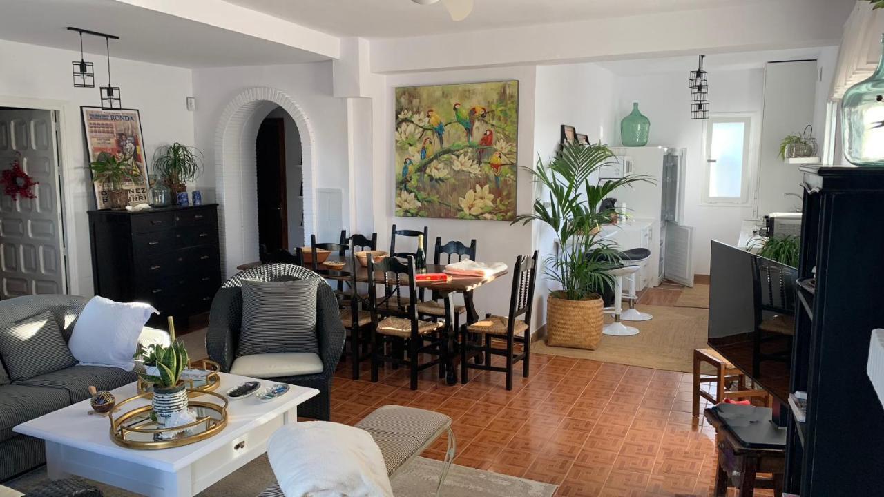 Morales By Casaturistica Holiday home *