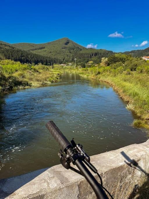 Сasa de vacaciones Ozollo Bekoa - Casa Con Piscina En El Corazon De Urdaibai. *