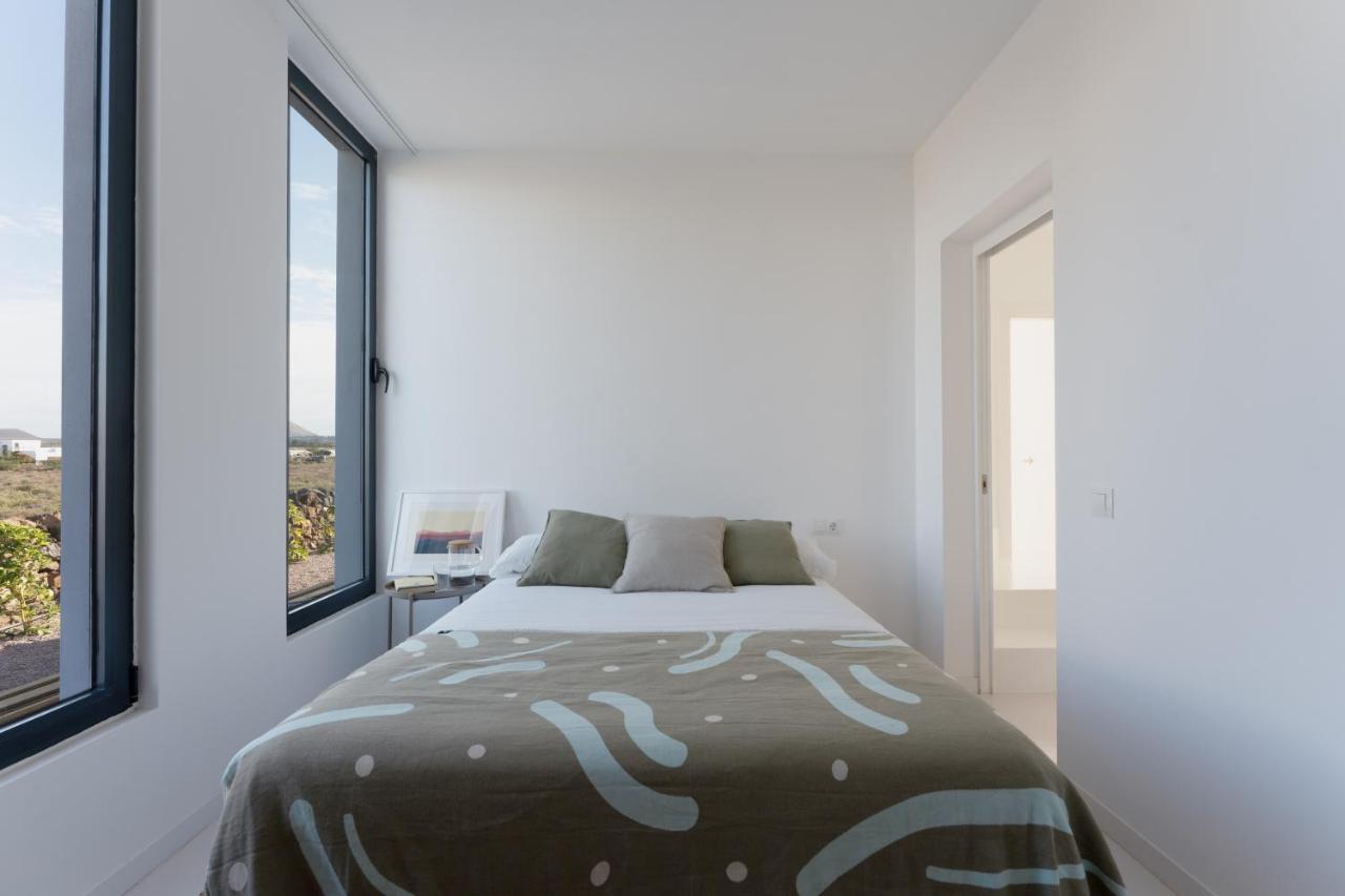 Elena, Luxery With Swimming Pool! Lajares