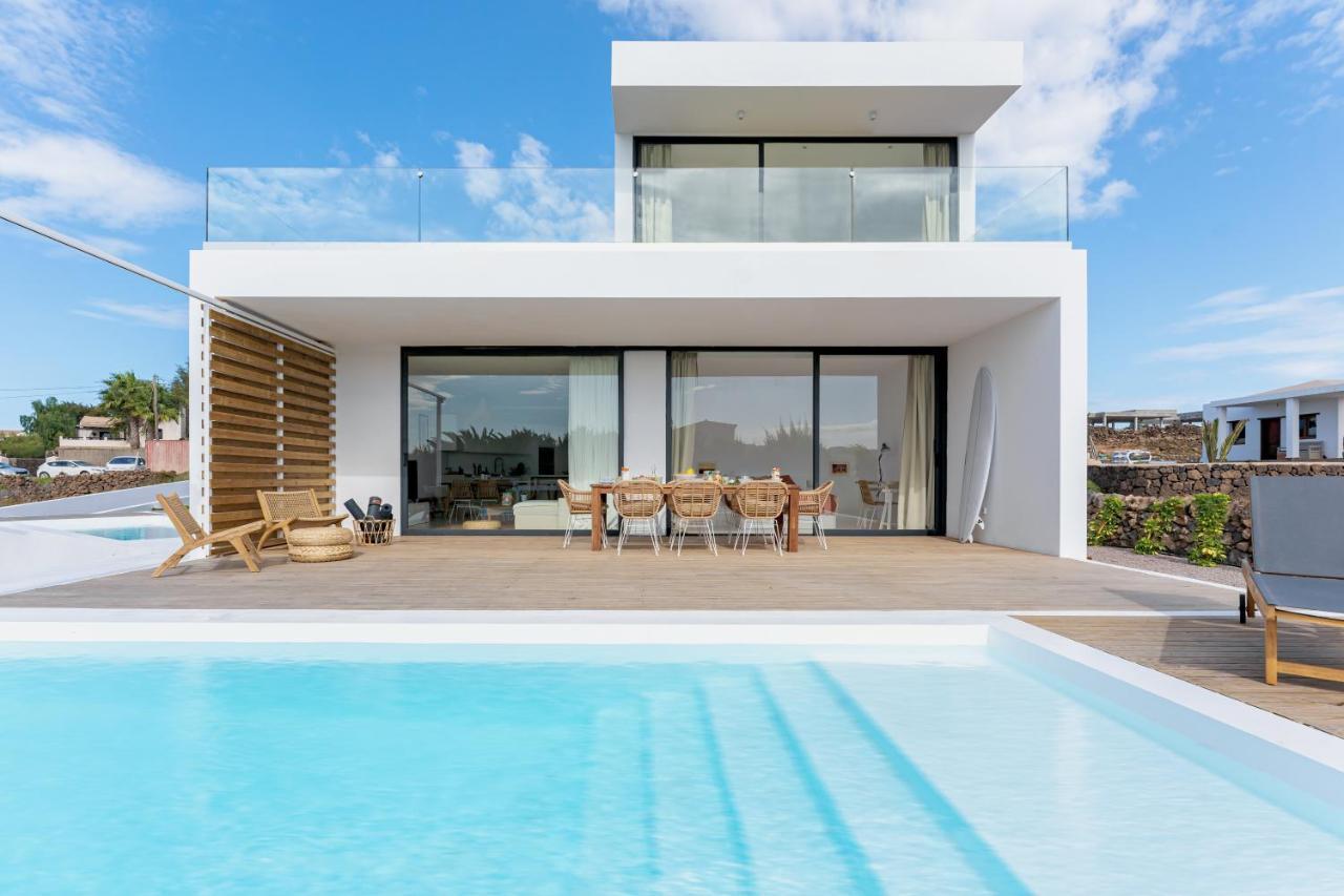 Elena, Luxery With Swimming Pool! Lajares