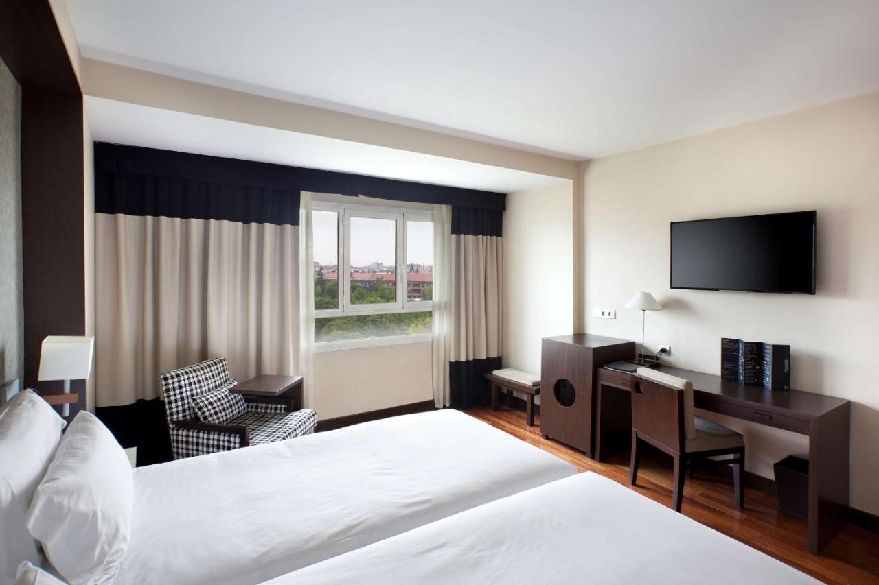 Hotel Nh Canciller Ayala