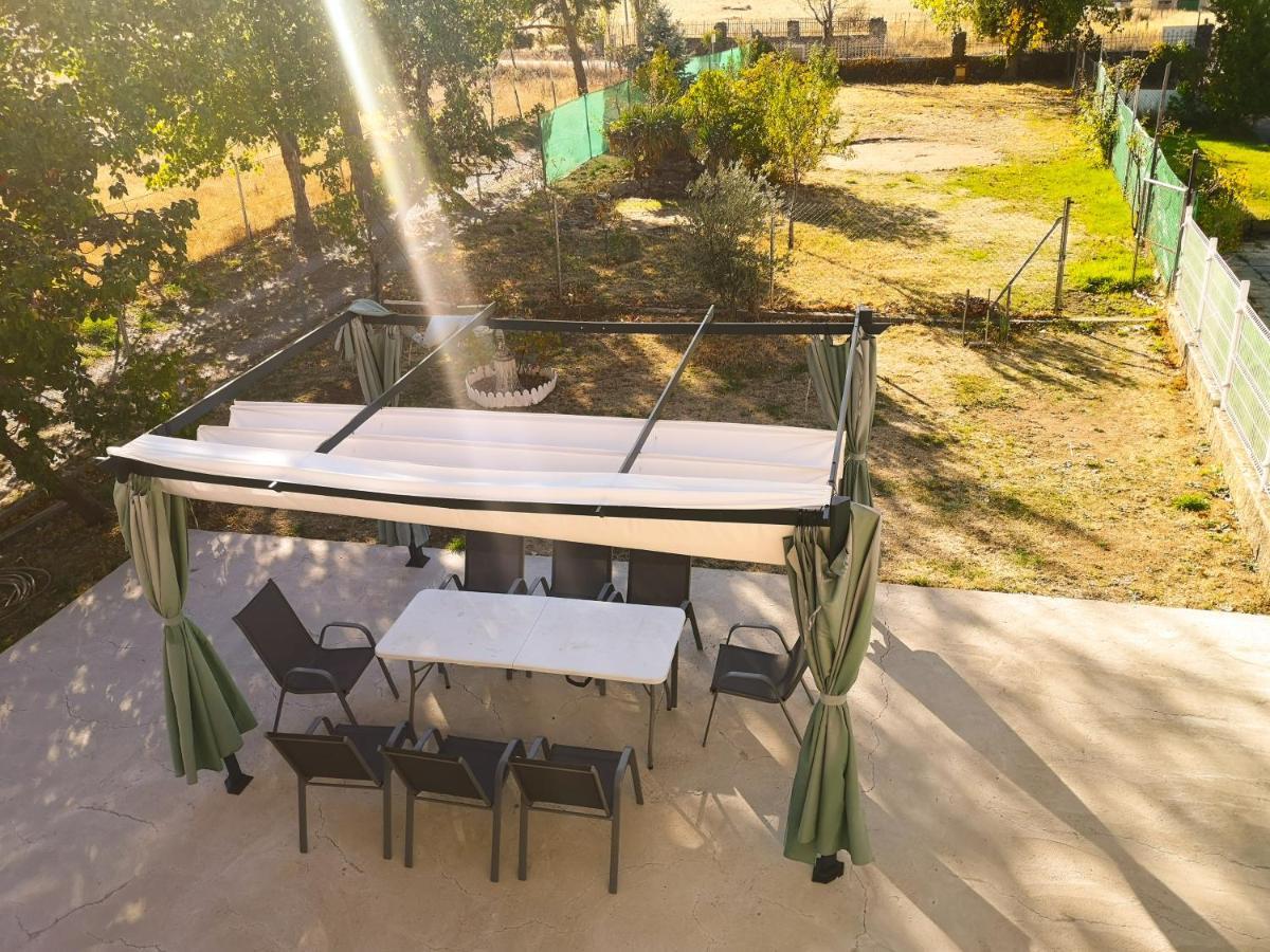 Agradable Casa Con Jardin: Casasola