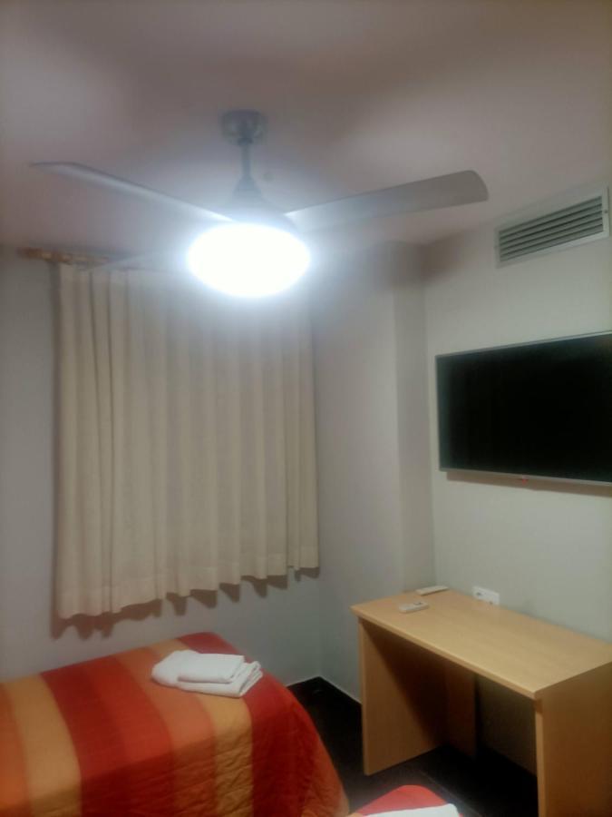 Hostal Mequinenza Pensión *