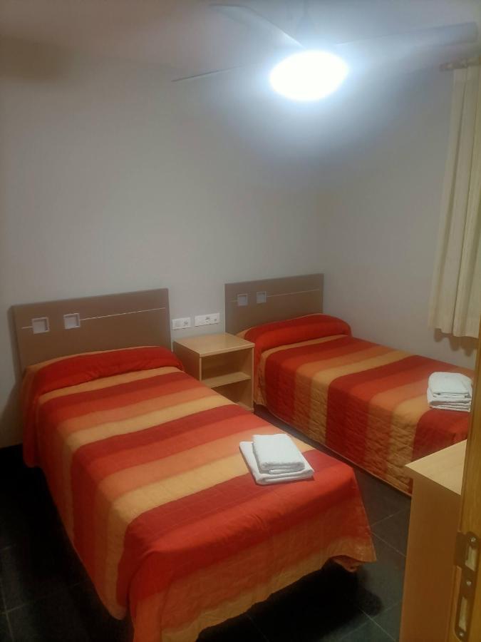 Hostal Mequinenza Pensión *