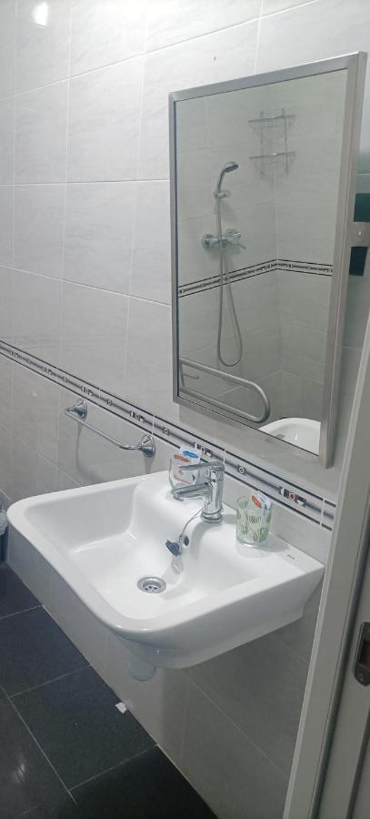 Hostal Mequinenza Pensión *