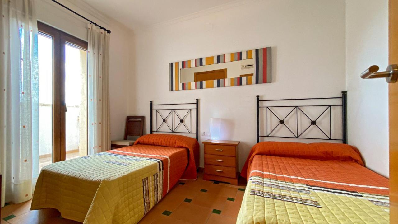 Villa El Palmar With 3 Bedrooms Close To The *