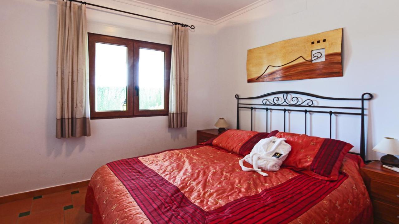 Villa El Palmar With 3 Bedrooms Close To The