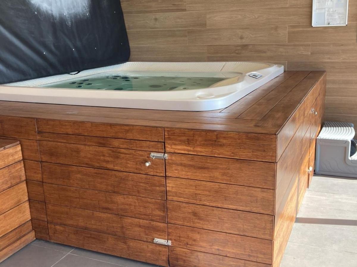 1 9 Tesoro Galeon Y Gym Costa Adeje (Tenerife)