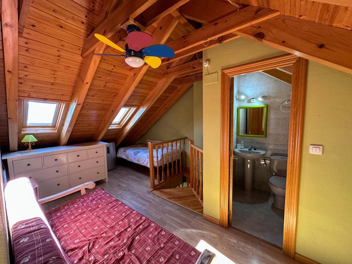 Acogedor Atico Duplex En El Centro En Biescas/4pax Apartamento *