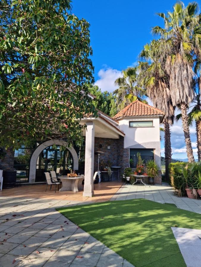 Villa Le Cheffy House *