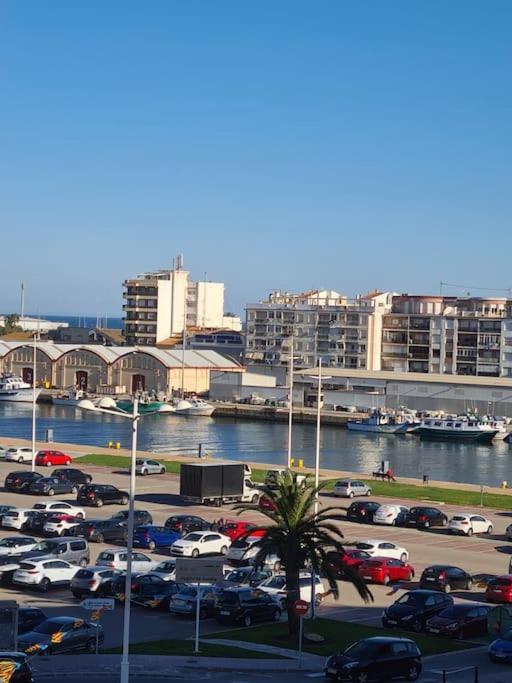 Lovely Apparment In Fornt Of The Port Of Gandia Apartment *