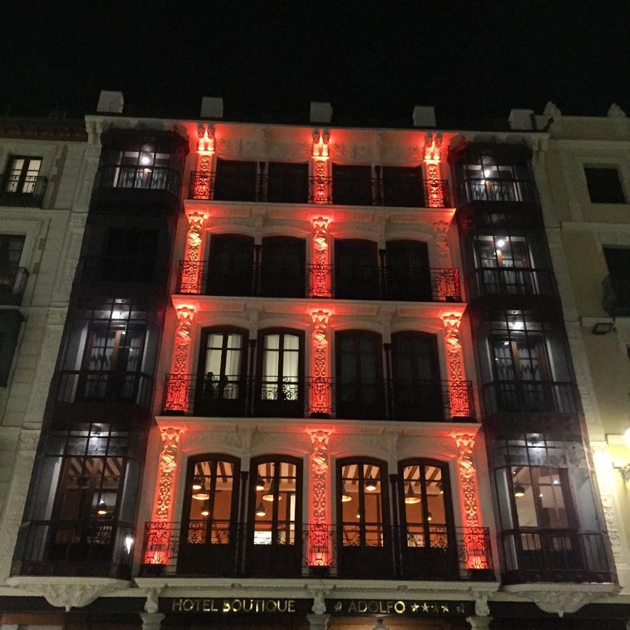 Boutique Adolfo