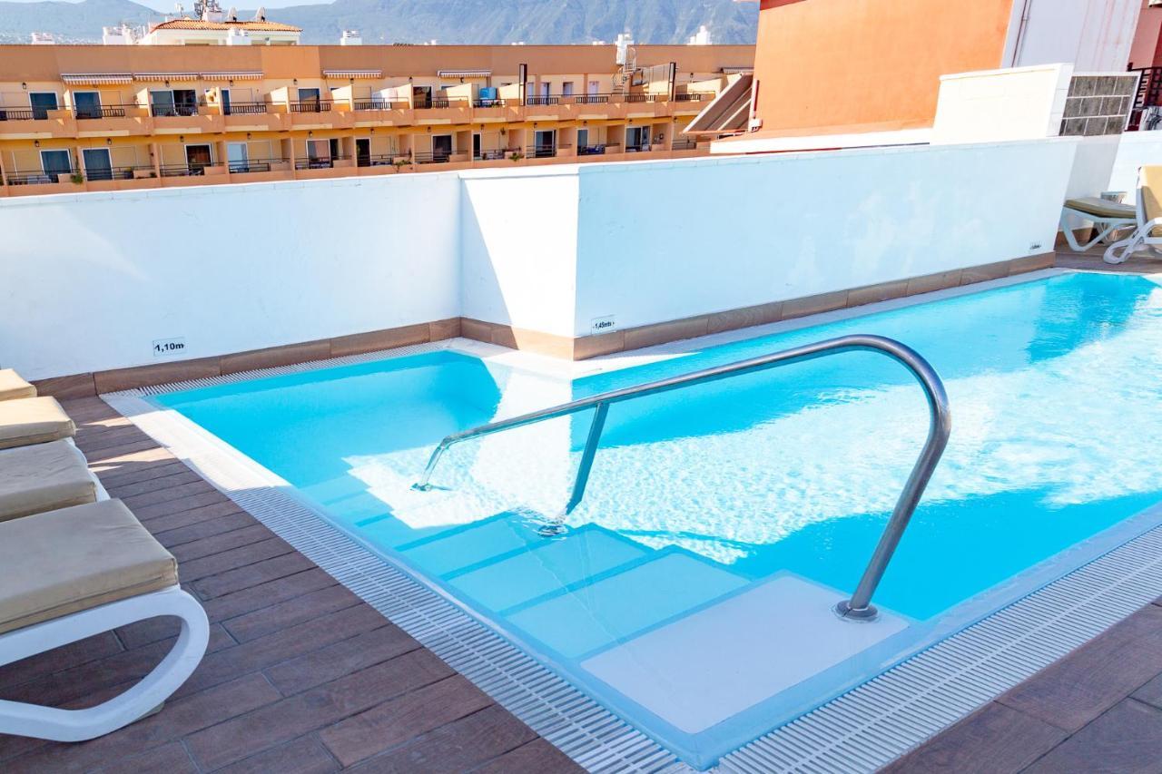 Park Plaza Apartment *