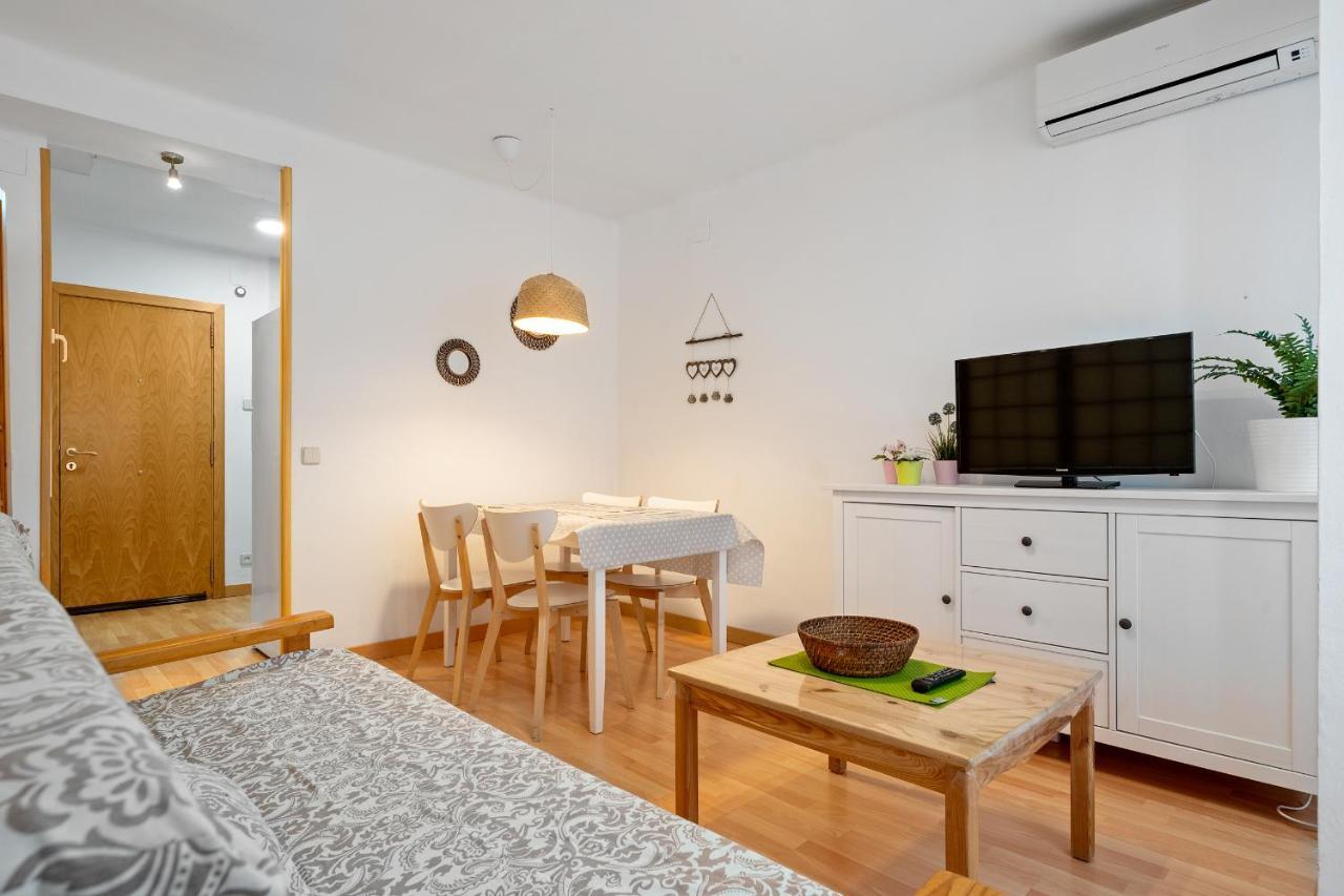 Hauzify I Torremar Apartment *