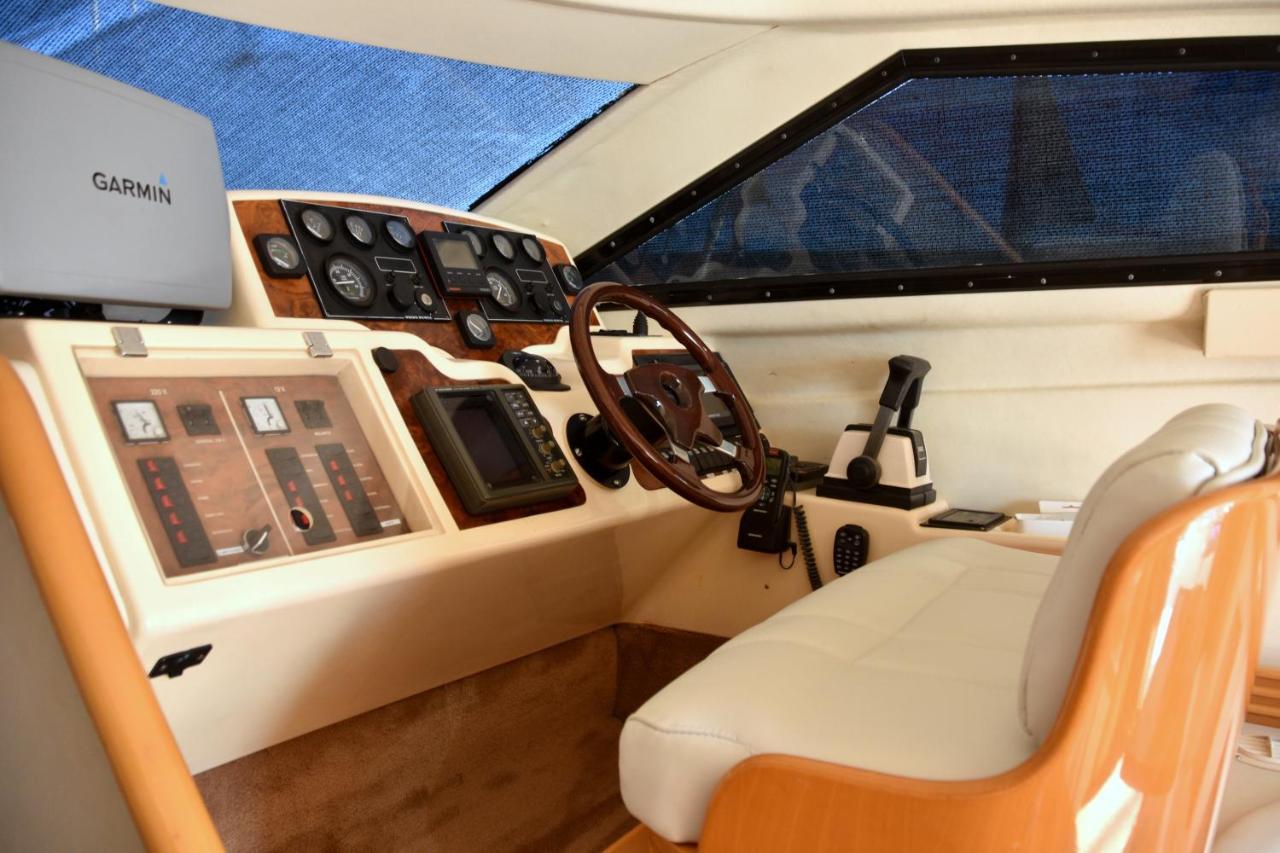 Botel Luxury Yacht Kamikara San Miguel de Abona