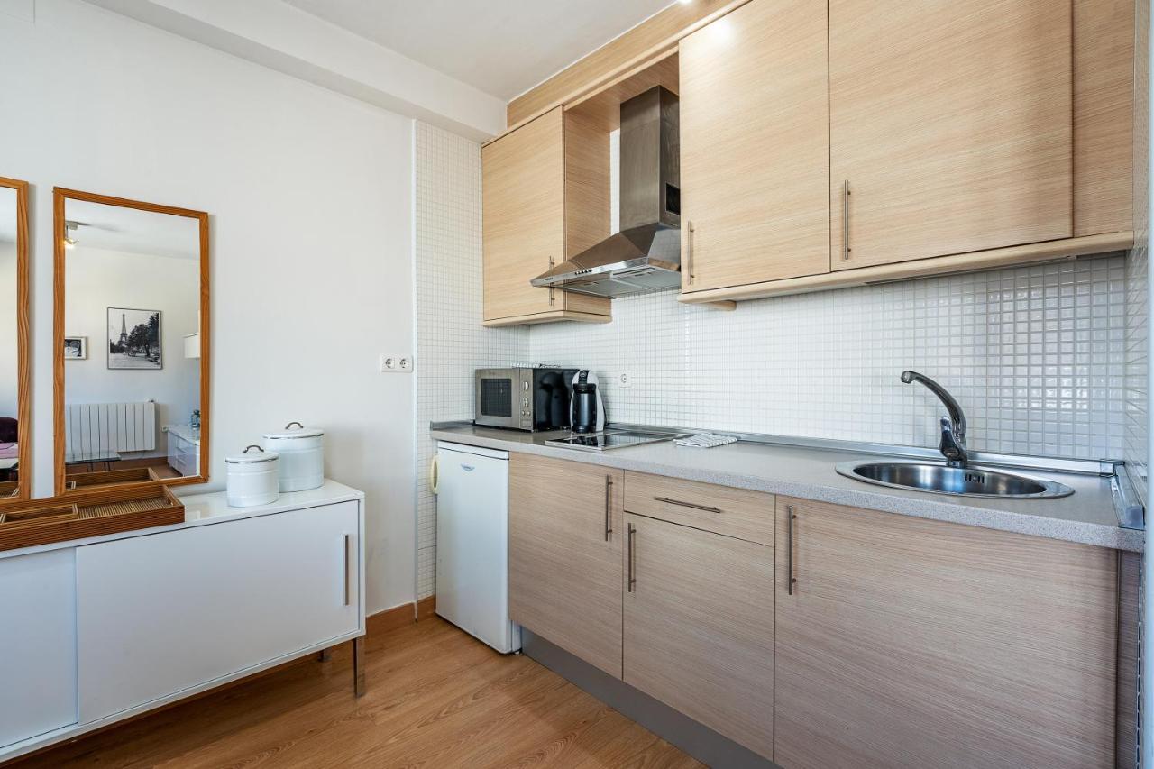 Apartment Candela *
