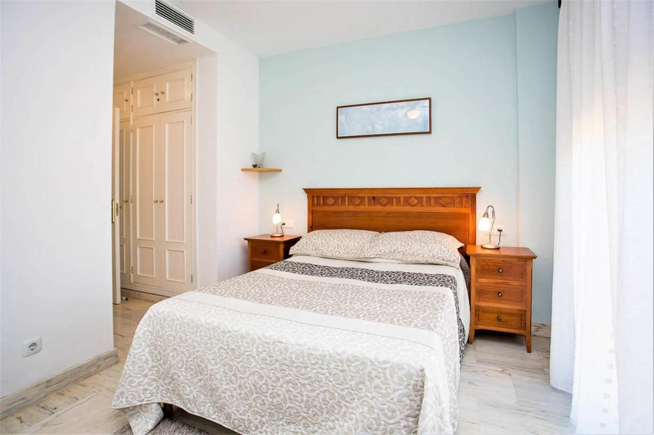 Apartamento Lets In The Sun - - With Sea Or Pool Views *