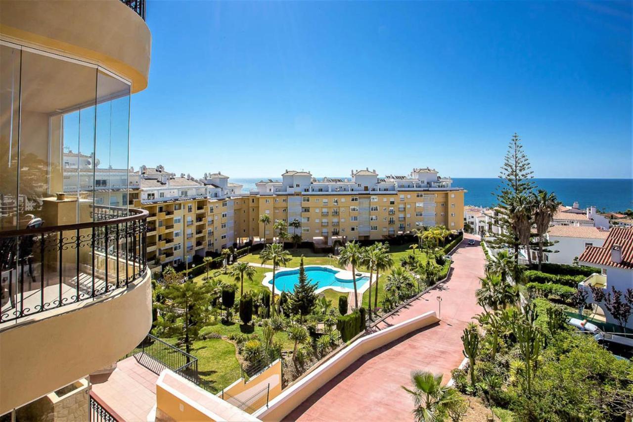 Lets In The Sun - - With Sea Or Pool Views La Cala De Mijas
