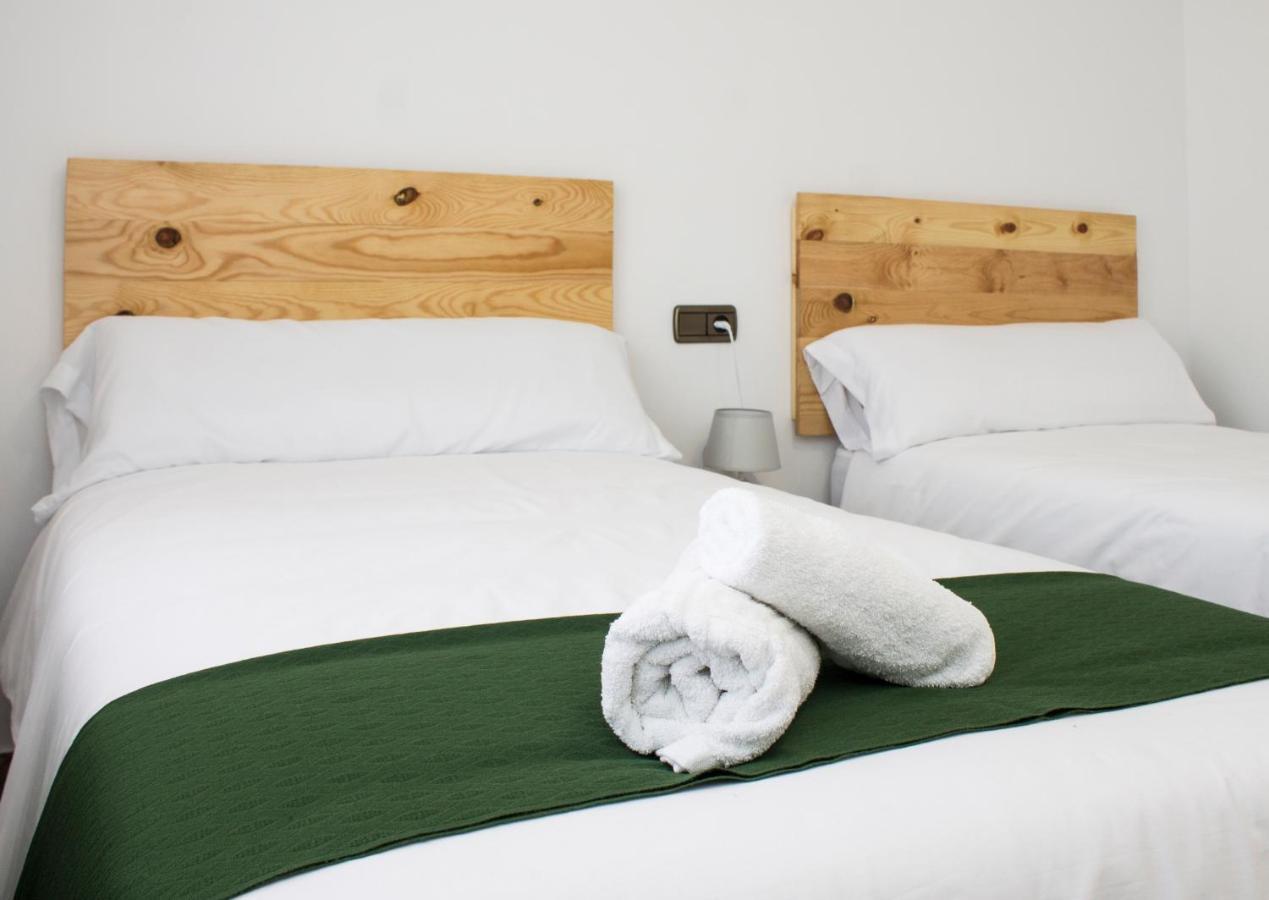 Homestay Casa Rosas Iniesta