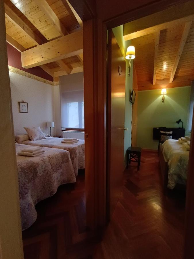 Cuarenta Y Ocho Luces Country house Burgos