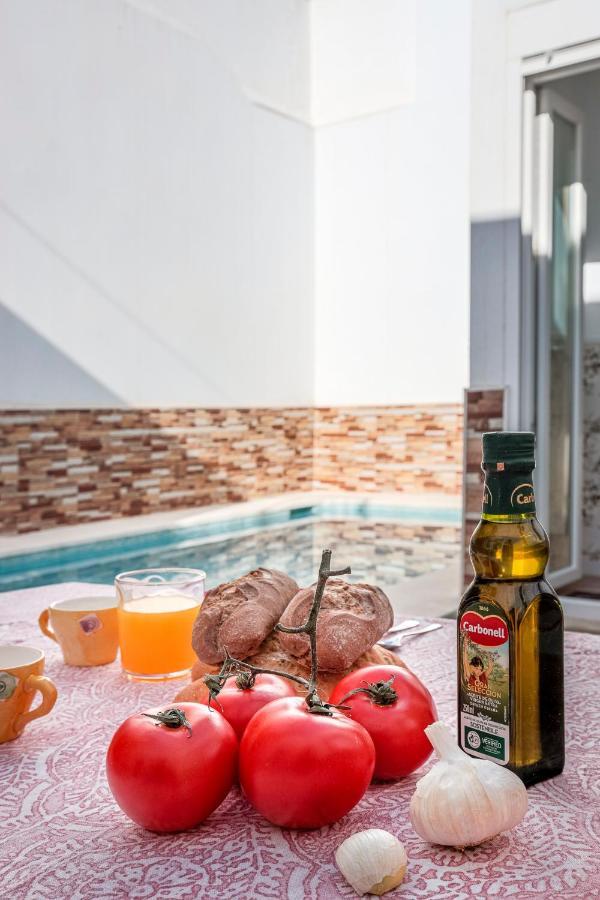 Casa A 5 Min De Sevilla Com Piscina Сasa de vacaciones Camas
