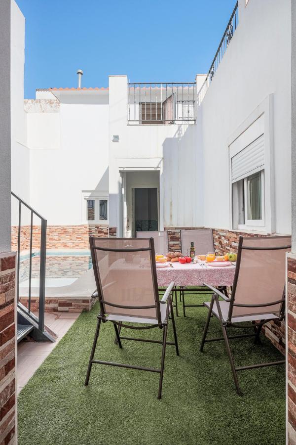 Casa A 5 Min De Sevilla Com Piscina Сasa de vacaciones Camas