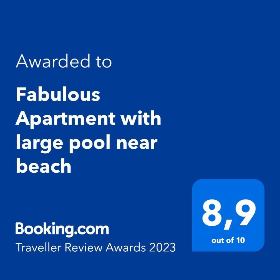 Fabulous With Large Pool Near Beach Apartamento Dénia