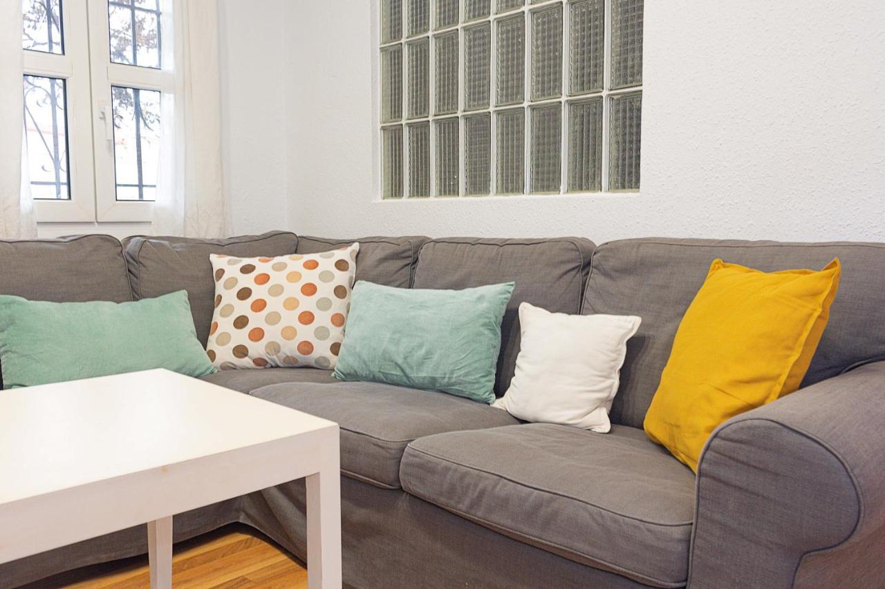 Muralla Ziri Ii Apartment