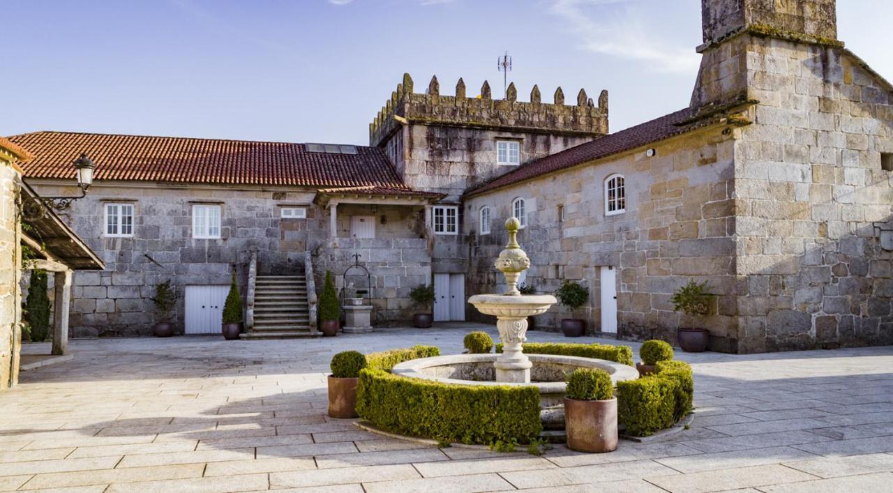 Pazo Torre Penelas * Portas