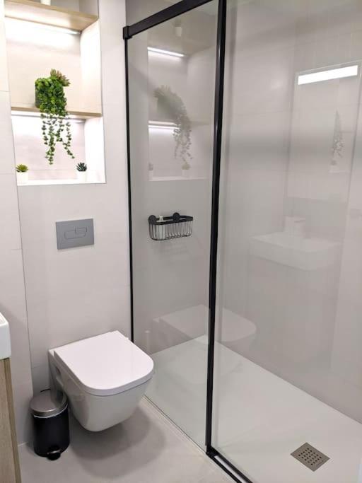 Fira 9 A 1min Del Metro Y Centro 15min Apartment *