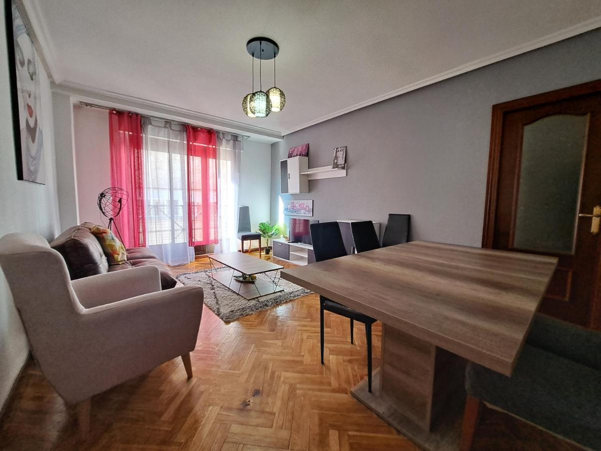 Imperial, 9 *