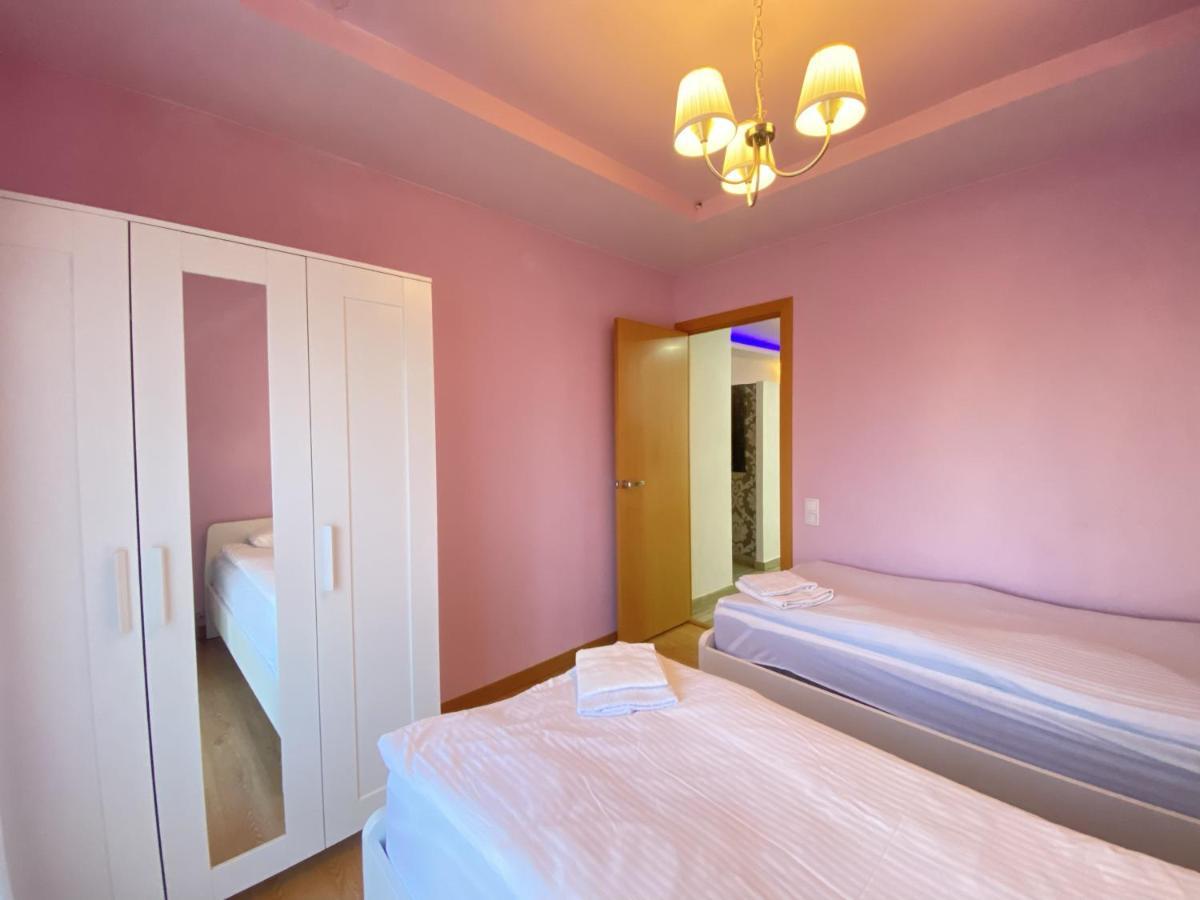 Entire New 20' From Barcelona Apartment Sabadell