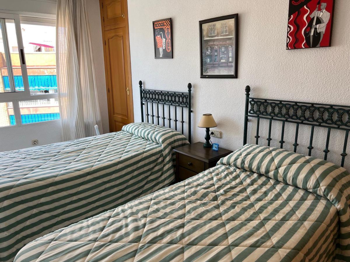 Apartamento Primera Linea De Playa En Bahía De Levante,águilas *