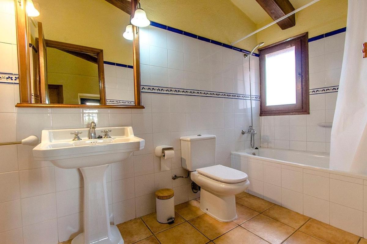 Catalunya Casas Country Chateau For 22 Persons - Close To Sitges! Villa