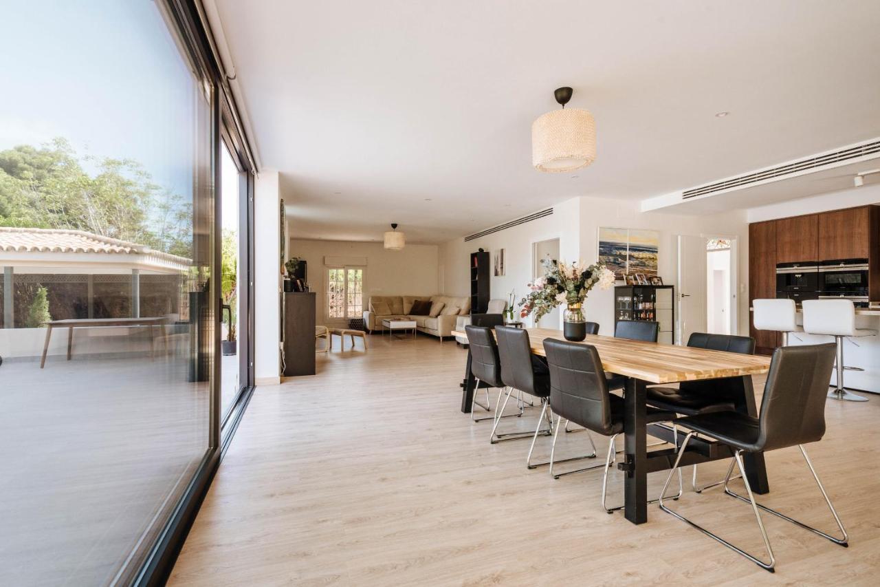 Villa Triana4 *