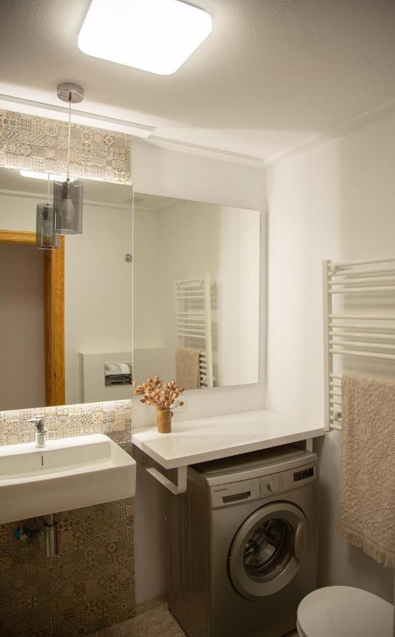 Open View Pinetree Penthouse