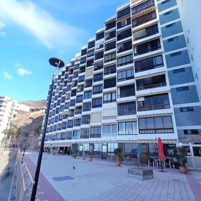 Beachfront Don Paco Apartment Patalavaca