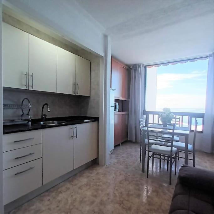 Beachfront Don Paco Apartment Patalavaca