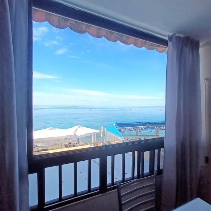 Beachfront Don Paco Apartment *