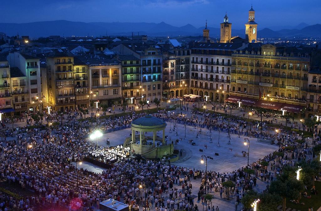 Guest house Iraipe Pamplona Auto Check-in 2*